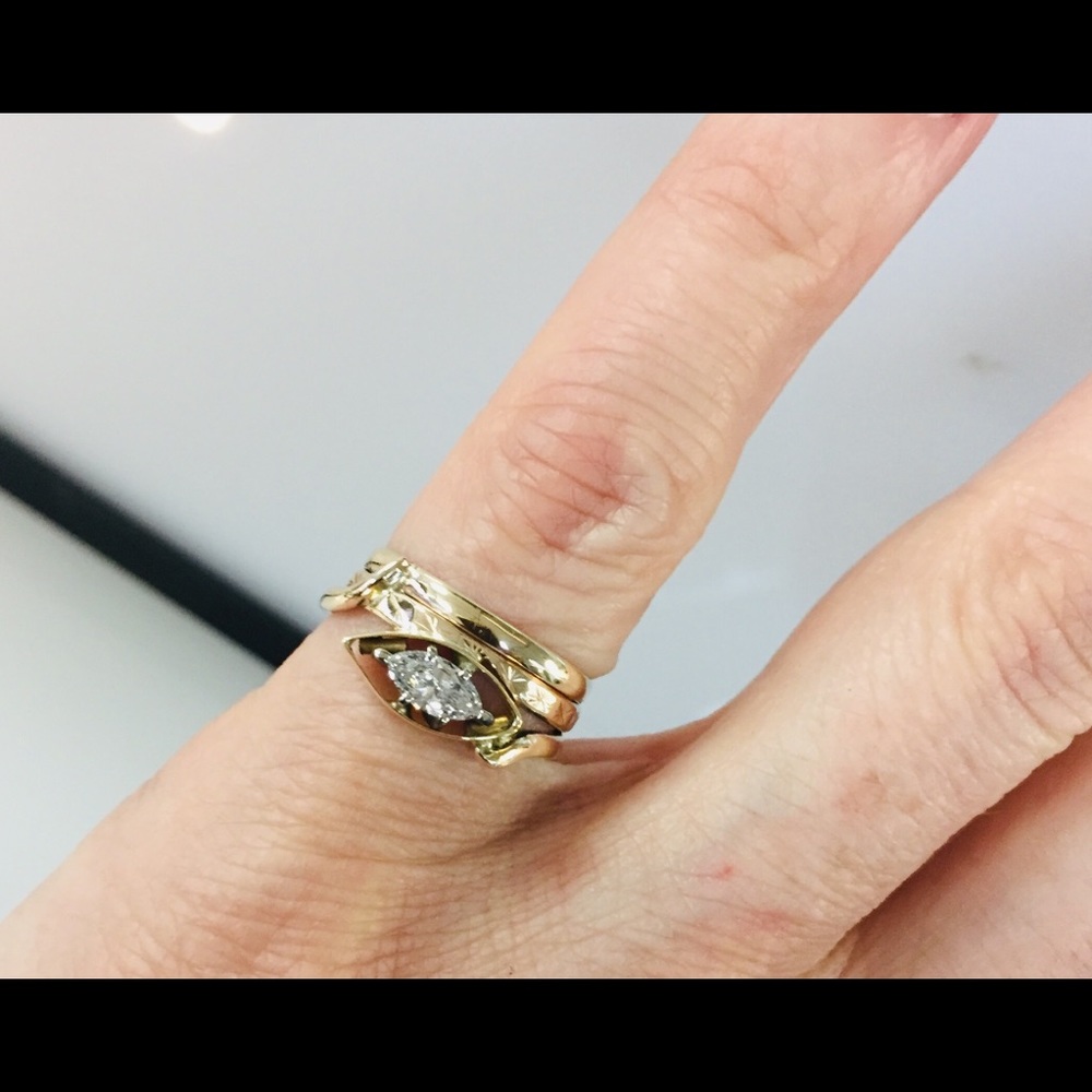Gold and Diamond Snake ring - Picture 6 of 7